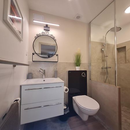 Csever Apartman Tata Exterior photo